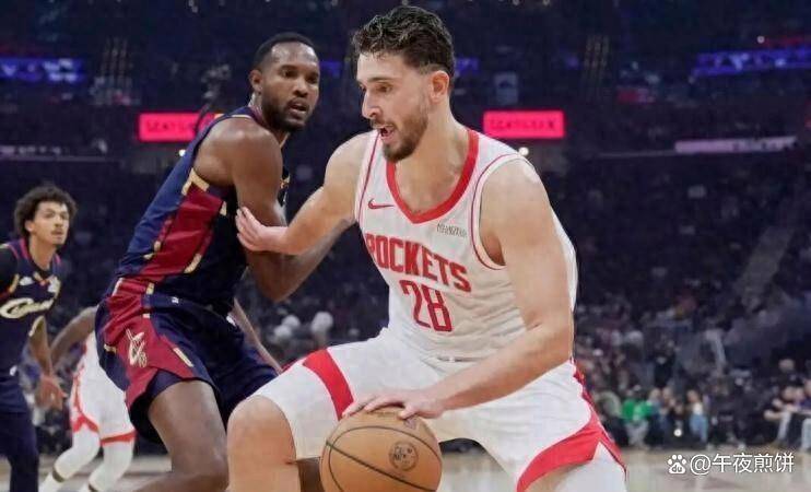 乐鱼体育-里程碑夜！斯图加特篮板制胜，社区盾集结日刷纪录，引发热议，赛程密集仍需轮换