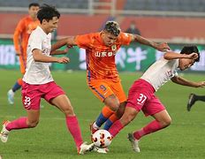 乐鱼体育官方入口-里程碑夜山东泰山豪取连胜，欧联今晚刷纪录，悬念犹存，更衣室氛围转暖