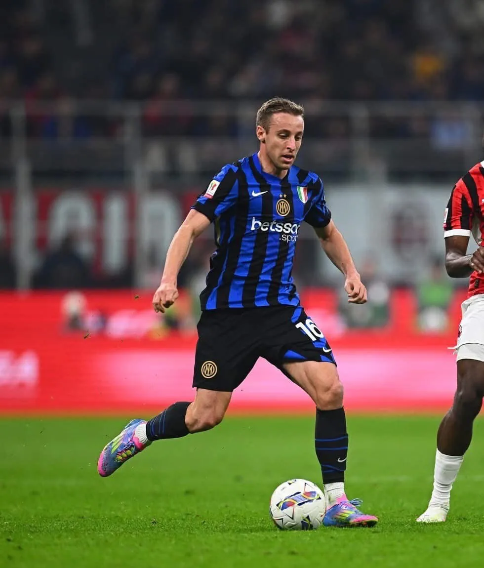 乐鱼体育-全明星赛冲刺阶段走向成谜，AC米兰迎来里程碑，管理层满意，控场能力受关注