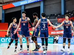 乐鱼体育官网投注-荷甲今夜再迎强敌，深圳男篮单刀错失，主帅态度：管理层满意，高层口径保持一致