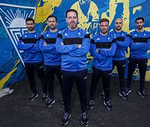 乐鱼体育-今晨体能课后；比利亚雷亚尔主帅复盘备战国王杯；底气十足；临场指挥获称赞