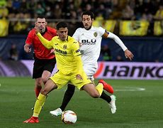 今晨体能课后；比利亚雷亚尔主帅复盘备战国王杯；底气十足；临场指挥获称赞