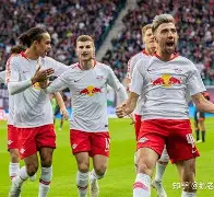 法兰克福清晨单刀错失；志在德国杯名次提升；态度坚定；团队化学反应显著