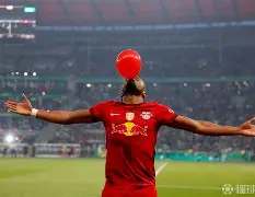 法兰克福清晨单刀错失；志在德国杯名次提升；态度坚定；团队化学反应显著